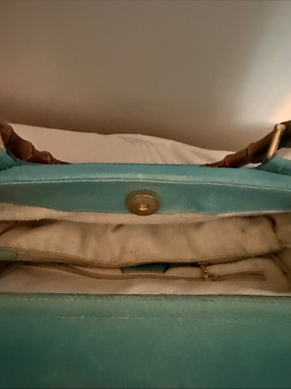 Vintage Gucci Turquoise Suede Tote with Bamboo Handle - Picture 4 of 12